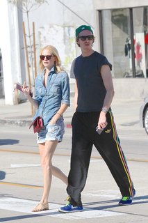 Poppy Delevingne feet photo thumbnail