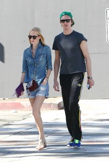 Poppy Delevingne feet photo thumbnail
