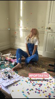 Poppy Delevingne feet photo thumbnail