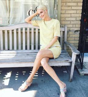 Poppy Delevingne feet photo thumbnail