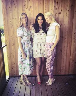 Poppy Delevingne feet photo thumbnail