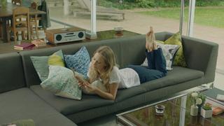 Poppy Delevingne feet photo thumbnail