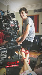 Poppy Delevingne feet photo thumbnail