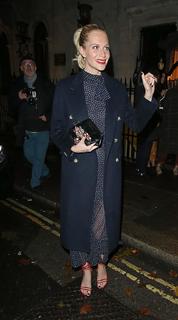 Poppy Delevingne feet photo thumbnail