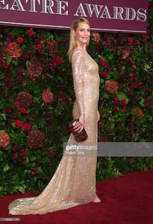 Poppy Delevingne feet photo thumbnail