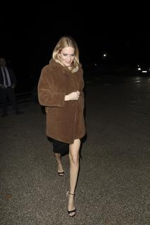 Poppy Delevingne feet photo thumbnail