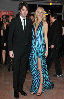 Poppy Delevingne feet photo thumbnail