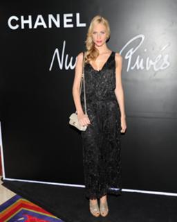 Poppy Delevingne feet photo thumbnail
