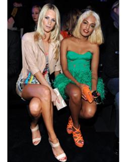 Poppy Delevingne feet photo thumbnail