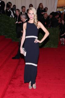 Poppy Delevingne feet photo thumbnail