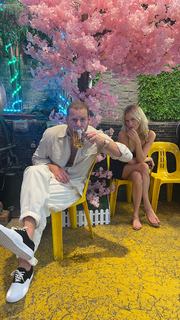 Poppy Delevingne feet photo thumbnail