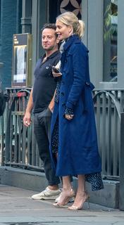 Poppy Delevingne feet photo thumbnail