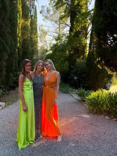 Poppy Delevingne feet photo thumbnail