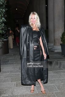Poppy Delevingne feet photo 2