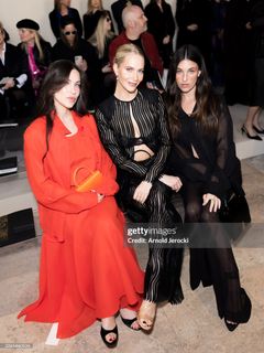 Poppy Delevingne feet photo 6