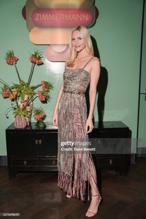 Poppy Delevingne feet photo 20