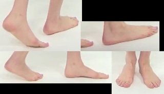 Poppy feet photo thumbnail