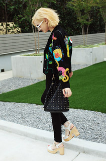 Poppy feet photo thumbnail