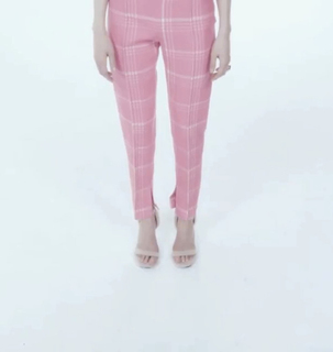 Poppy feet photo thumbnail