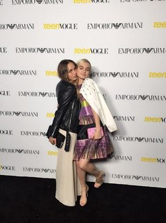 Poppy feet photo thumbnail