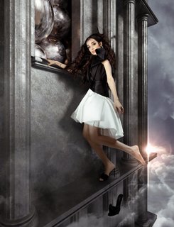 Poppy feet photo thumbnail