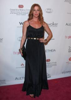 Poppy Montgomery feet photo thumbnail