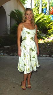 Poppy Montgomery feet photo thumbnail