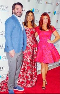 Poppy Montgomery feet photo thumbnail