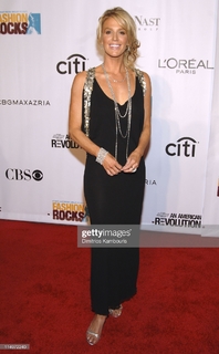 Poppy Montgomery feet photo thumbnail