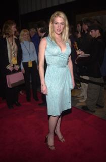 Poppy Montgomery feet photo thumbnail