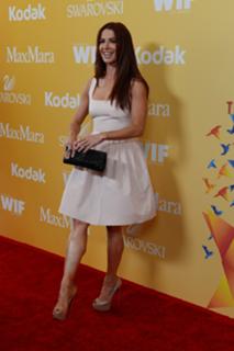 Poppy Montgomery feet photo thumbnail