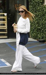 Poppy Montgomery feet photo thumbnail