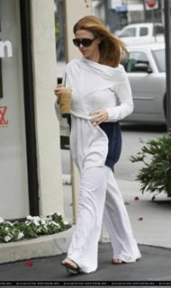 Poppy Montgomery feet photo thumbnail