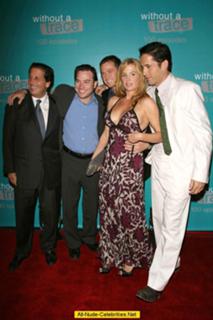 Poppy Montgomery feet photo thumbnail