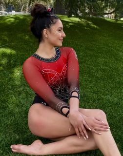 Porsche Trinidad feet photo 6
