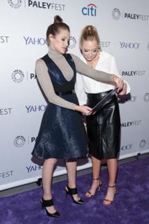 Portia Doubleday feet photo thumbnail