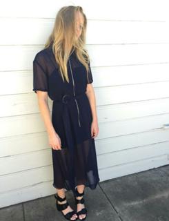 Portia Doubleday feet photo thumbnail