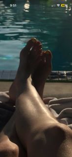 Portia Doubleday feet photo 4
