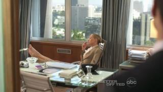 Portia de Rossi feet photo thumbnail