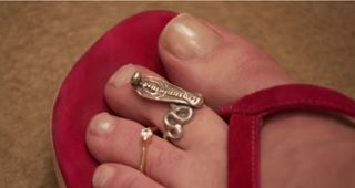 Portia de Rossi feet photo thumbnail