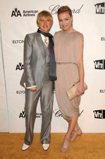 Portia de Rossi feet photo thumbnail