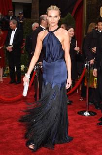 Portia de Rossi feet photo thumbnail