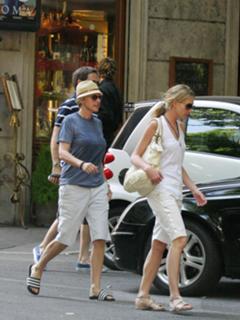Portia de Rossi feet photo thumbnail