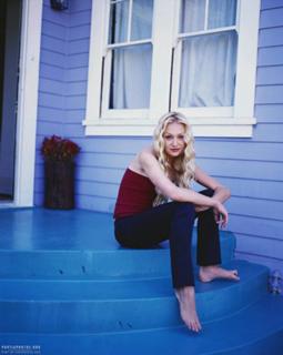Portia de Rossi feet photo thumbnail
