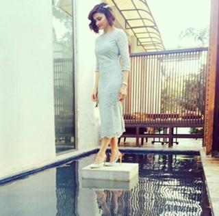 Prachi Desai feet photo thumbnail