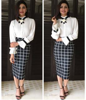 Prachi Desai feet photo thumbnail