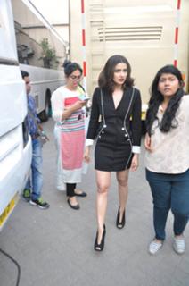 Prachi Desai feet photo thumbnail