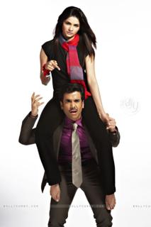 Prachi Desai feet photo thumbnail