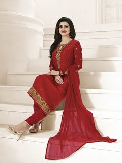 Prachi Desai feet photo thumbnail