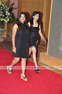 Prachi Desai feet photo thumbnail